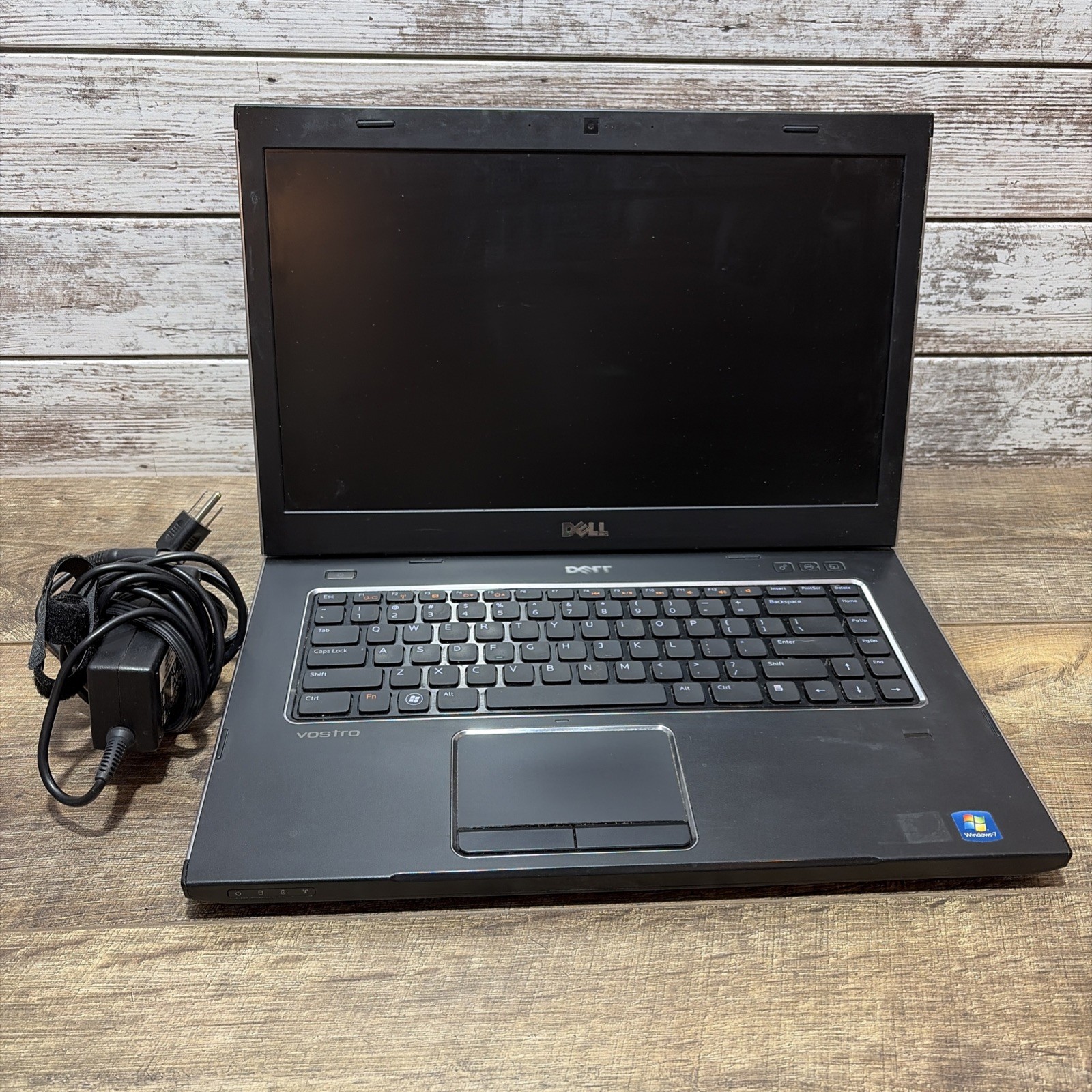Dell Vostro 3555 15″ Laptop AMD E-3000M-MZ *Parts Only*