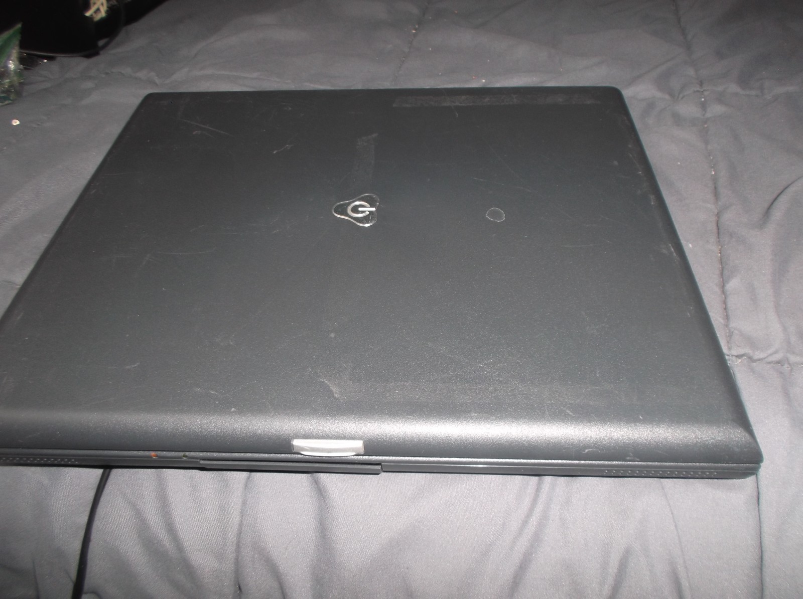 Vintage Gateway M405 Pentium M 1.6GHZ 20GB HD WINDOWS XP