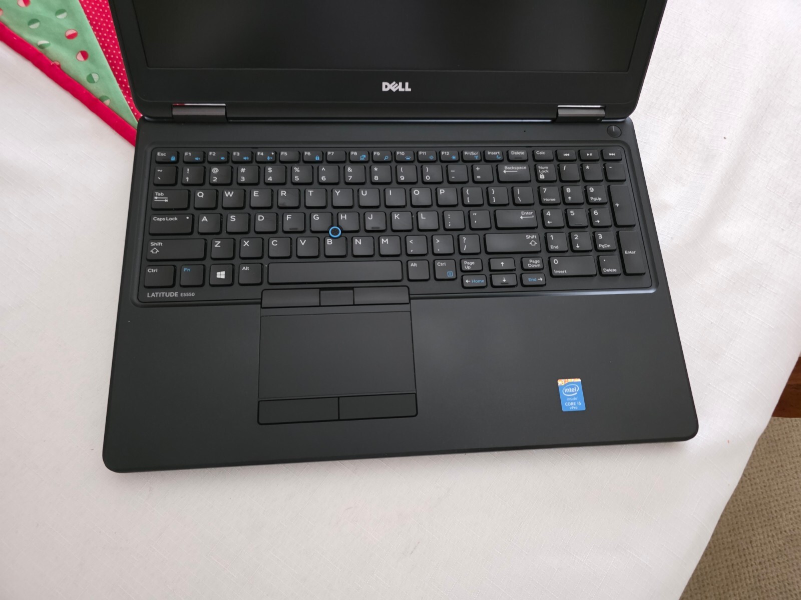 Dell Latitude E5550 15.6″ i5-5300U 2.3GHz 8/500 SATA WINDOWS 11