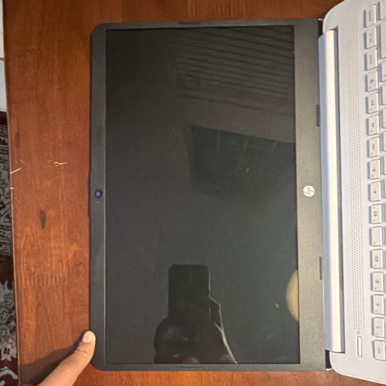 HP 15-inch White Laptop Intel Built-in Webcam Wi-Fi Microphone
