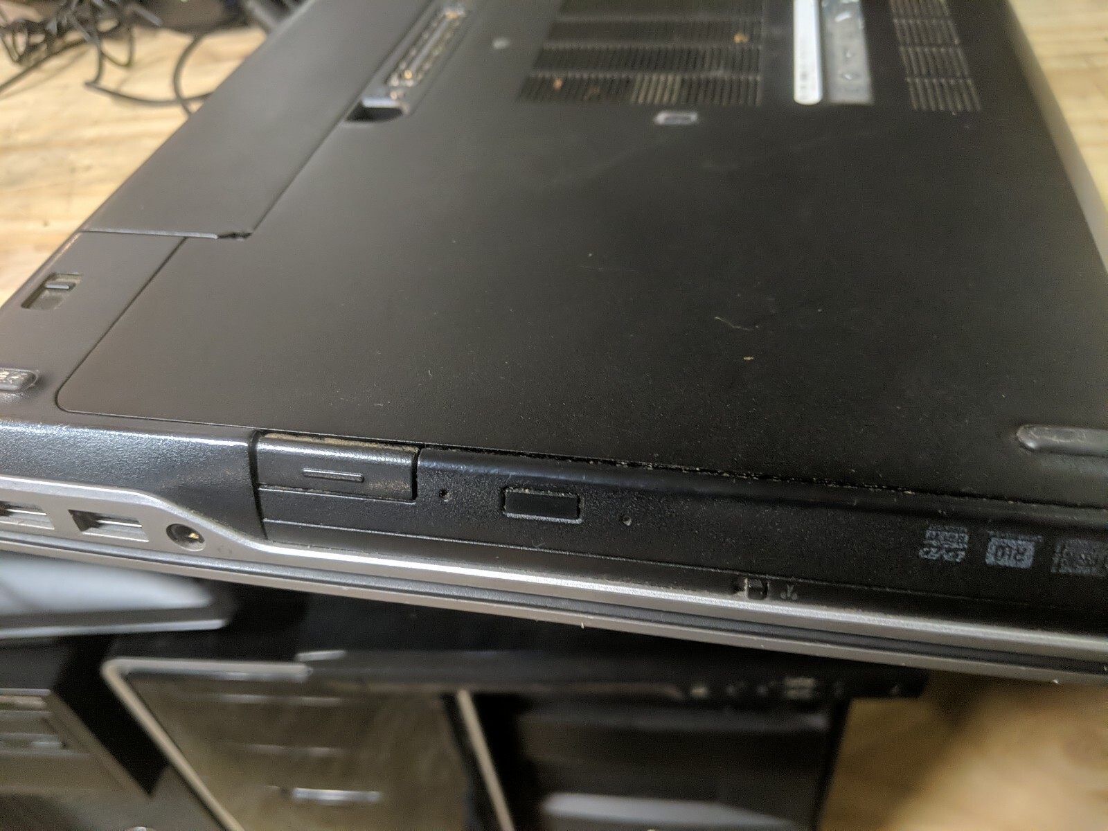 Dell Latitude E6440 14″ Core i5 4310M 2.70GHz 8GB RAM 256GB SSD Win 11 Pro