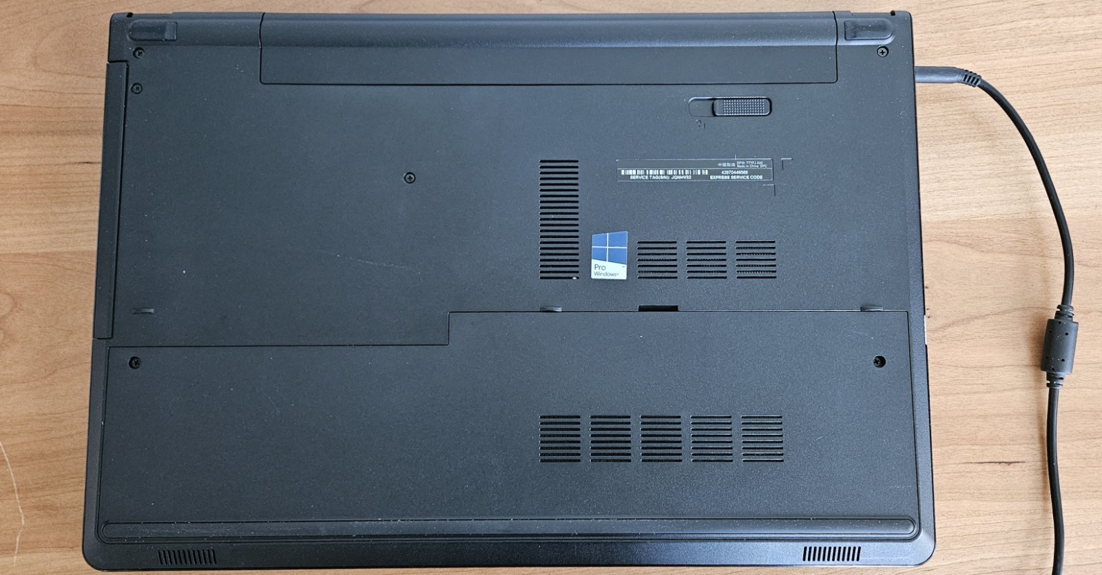 Dell Vostro 15 3000 Business Laptop 15.6″ DVD-RW Web Ethernet Wireless Bluetooth