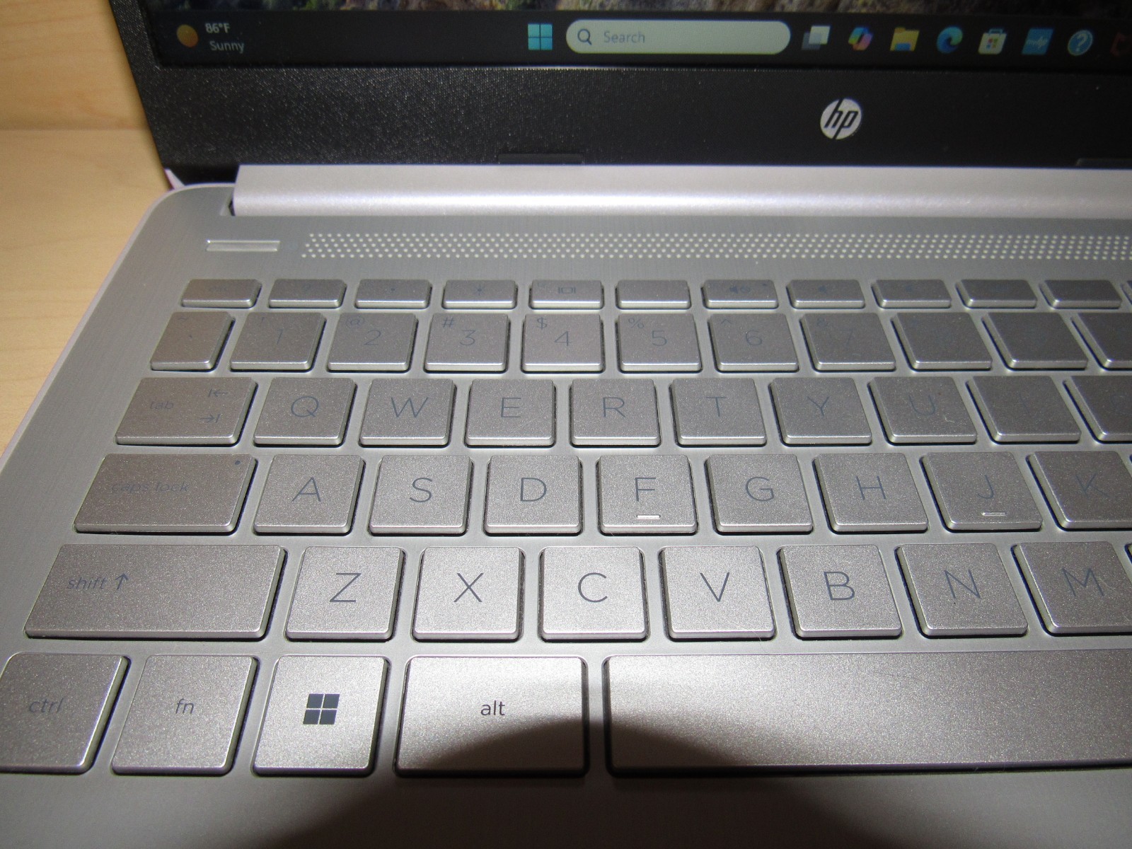 HP Laptop 14-DQ3240NR 14″