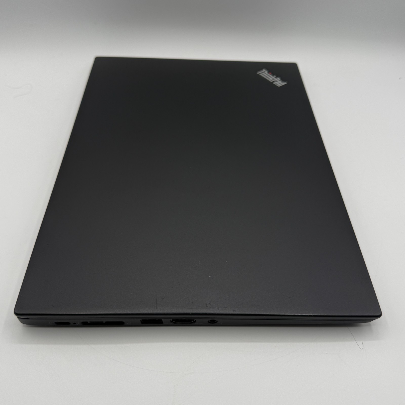 Lenovo ThinkPad T490s 14″ i7-8565U 16GB RAM 256GB SSD Win11 Pro See Pictures