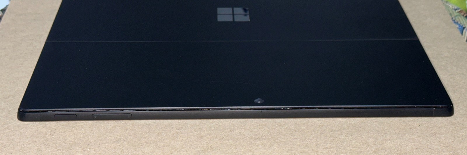 Microsoft Surface Pro 7 12.3″, Black, 256GB, i7, 16GB- Has Screen Flickers