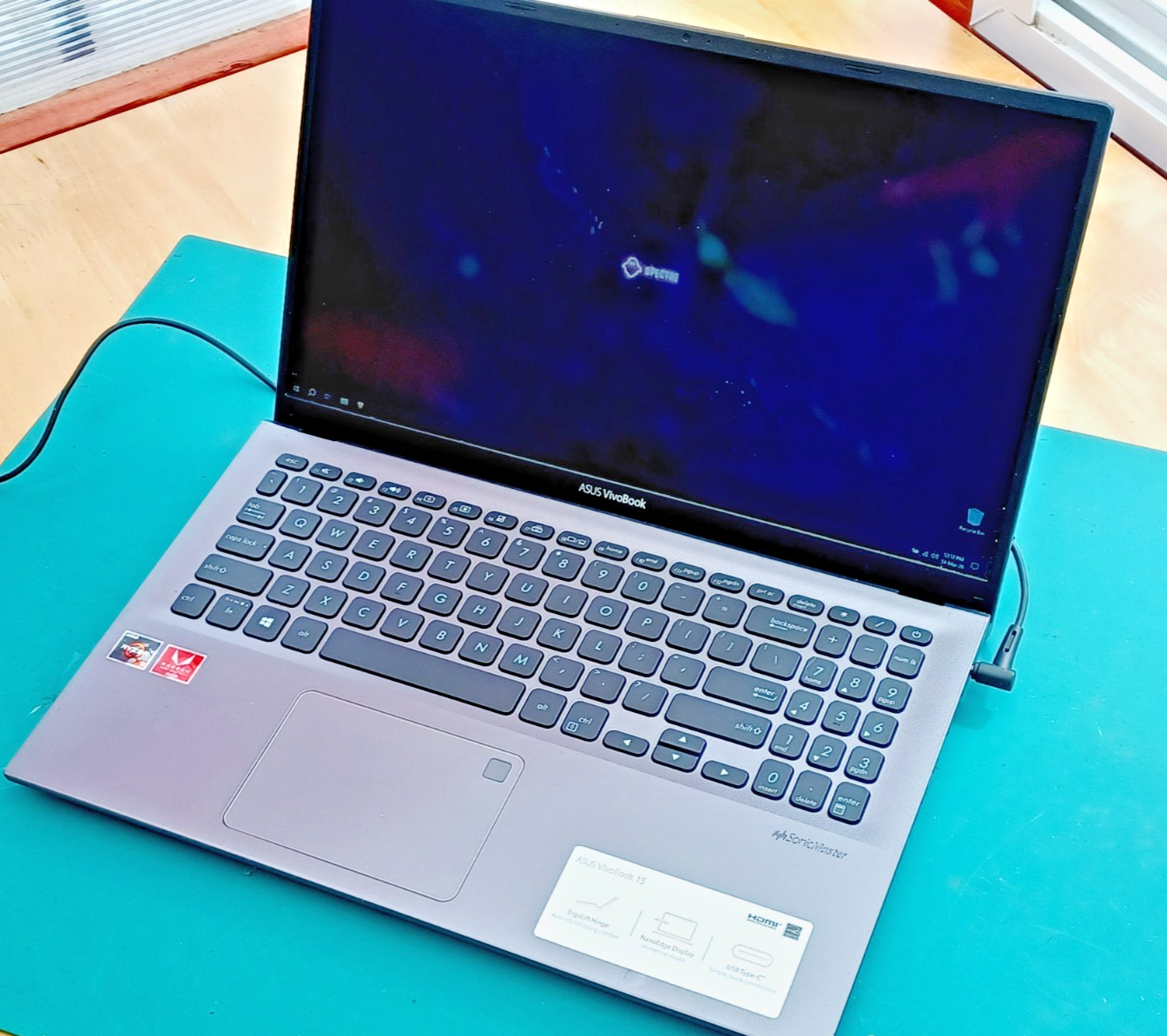 ASUS Vivobook 1G4 1.70 GHz 128GB SSD 8GB RAM Laptop (Silver)