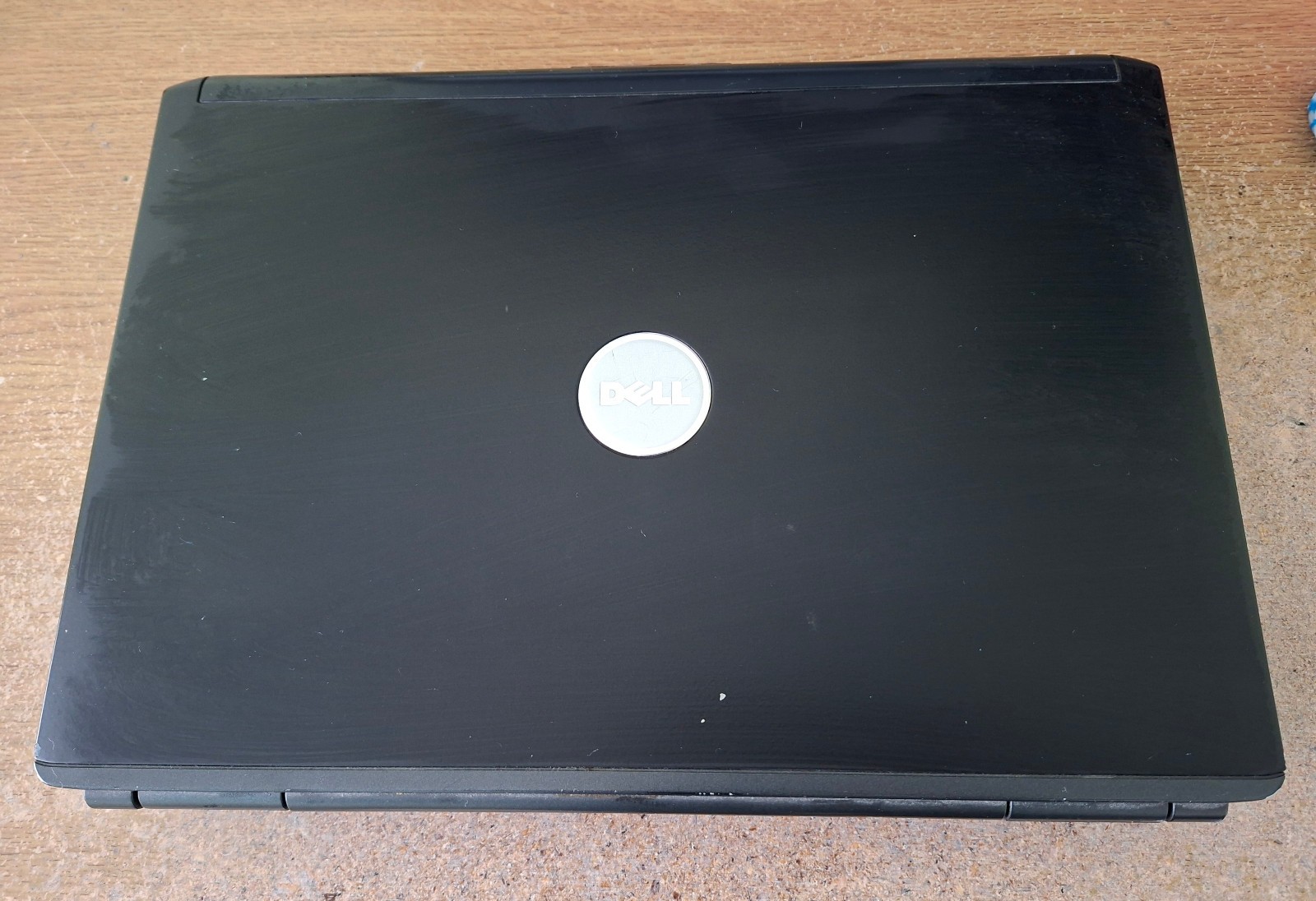 Dell Vostro 1400 Laptop Notebook 14.1″ 2GB 120GB SSD Windows XP Office Charger