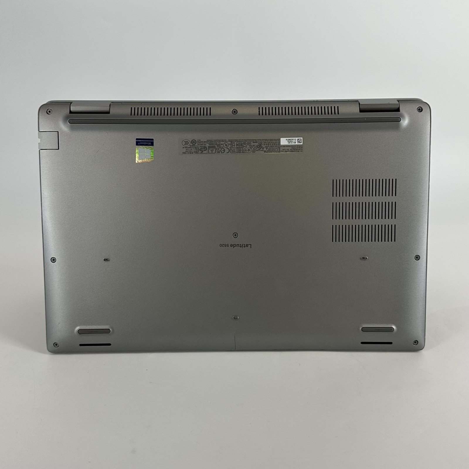 Dell Latitude 5520 15 Gray FHD i7-1185G7 3.00GHz 32GB RAM 512GB SSD DAMAGED LCD