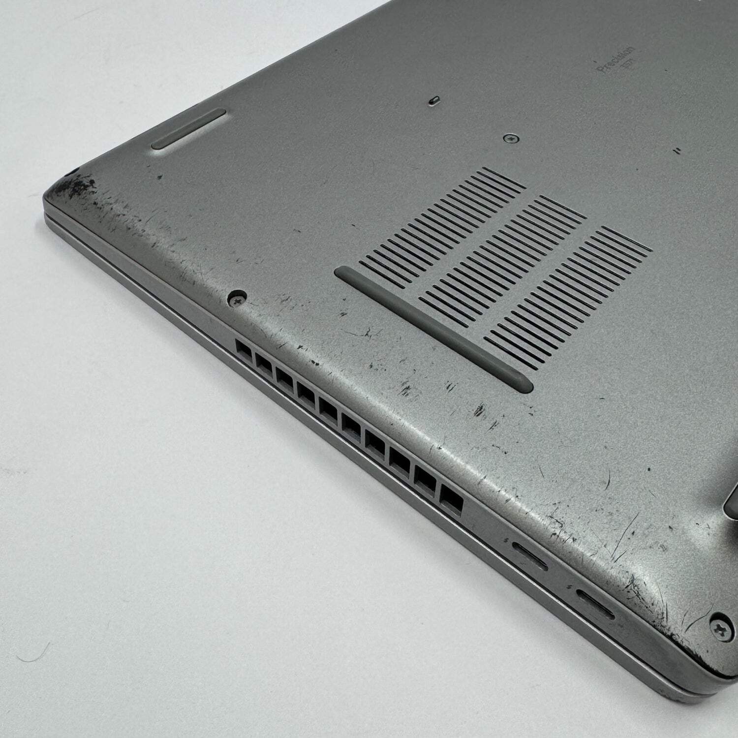 Dell Precision 3571 15.6″ i7-12700H 2.3GHz 16GB RAM 500GB SSD Quadro T600