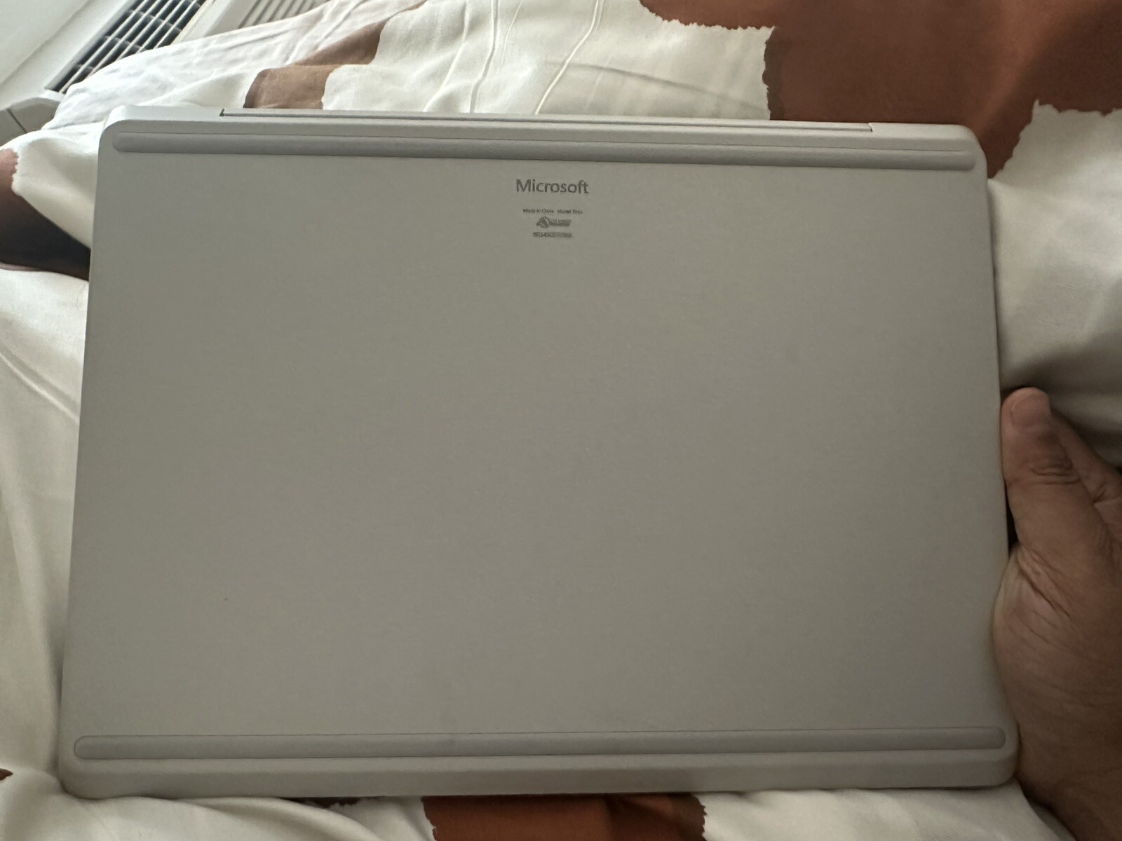Microsoft Surface Go 12.4″ (256GB SSD, Intel Core i5 10th Gen.,3.60 GHz