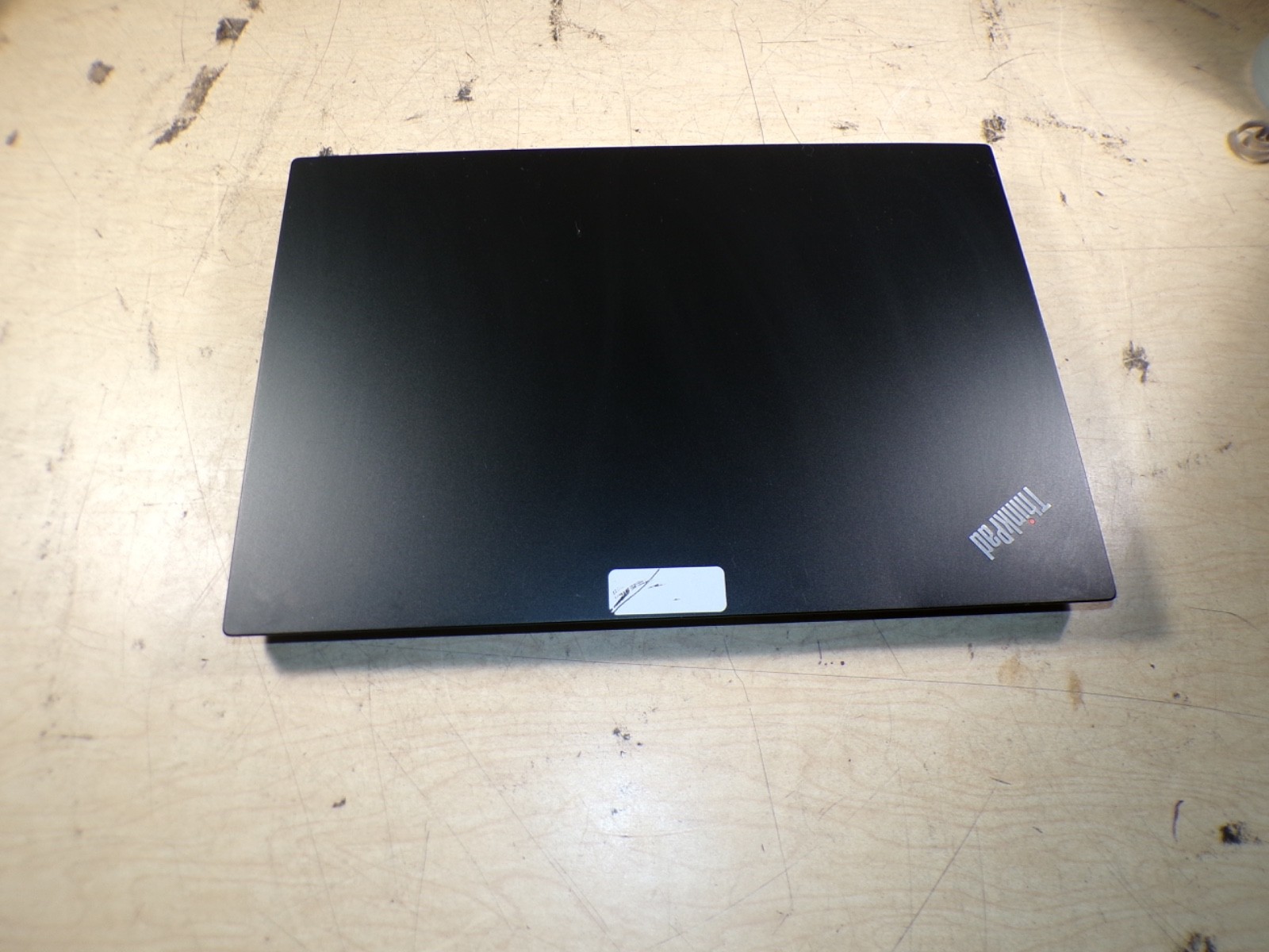THINKPAD E580 INTEL CORE I5-8250U 1.60GHZ 8GB RAM **NO HD/ NO CADDIE/ NO OS
