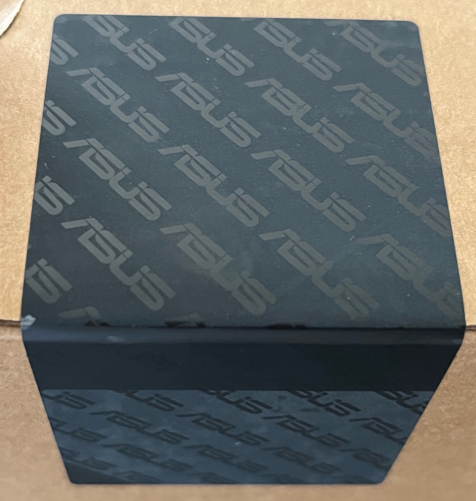 ASUS Vivobook 14 14″ FHD+ Laptop Copilot+ PC w/Snapdragon X X1407 QA-V14.X116512