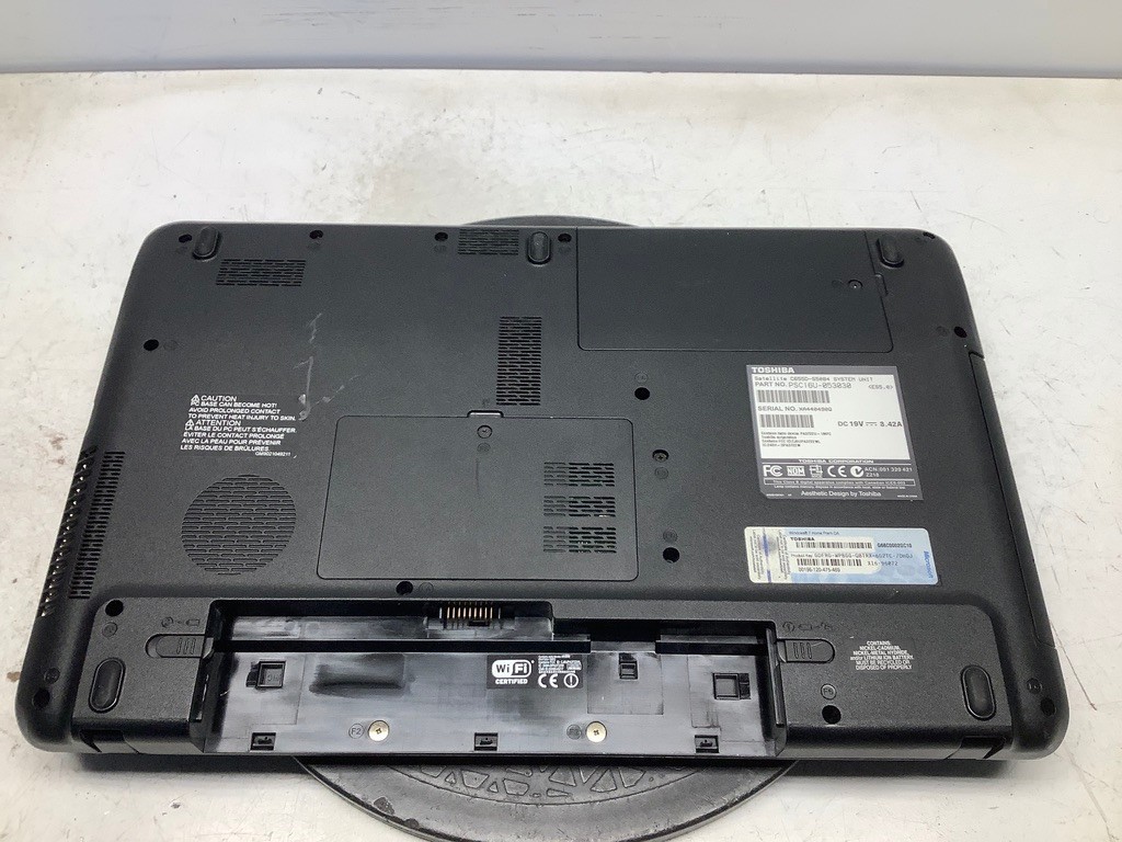 Toshiba Satellite C655-S5084 AMD Athlon II P340 Dual-Core 2.2GHz 4 GB NO HDD