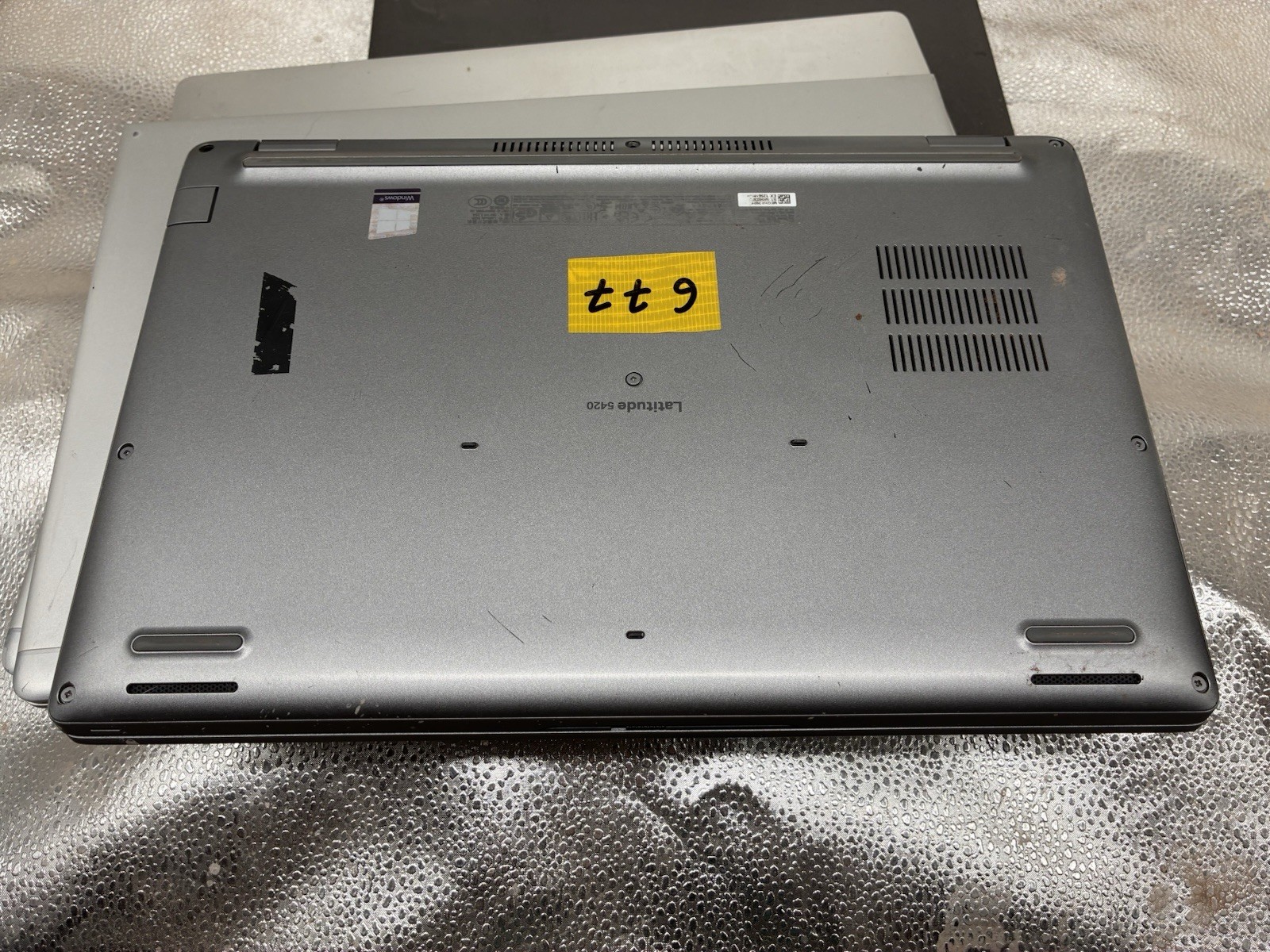 Dell Latitude 5420 i5-1145G7 2.60 GHz 8GB RAM No SSD No Adapter