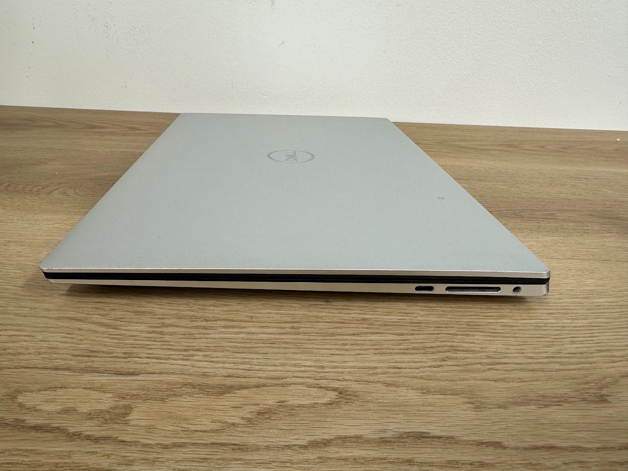 Dell XPS 15 9520, Core i9 12900HK, 32GB DDR5, Nvidia GeForce 3050Ti, 512GB SSD