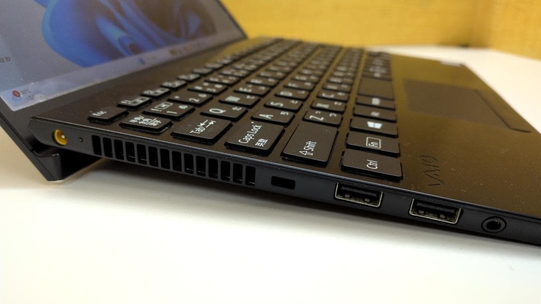 Sony Vaio Pro PJ VJPJ11C11N Core i5-8265U 8GB SSD 256GB Win11 Pro