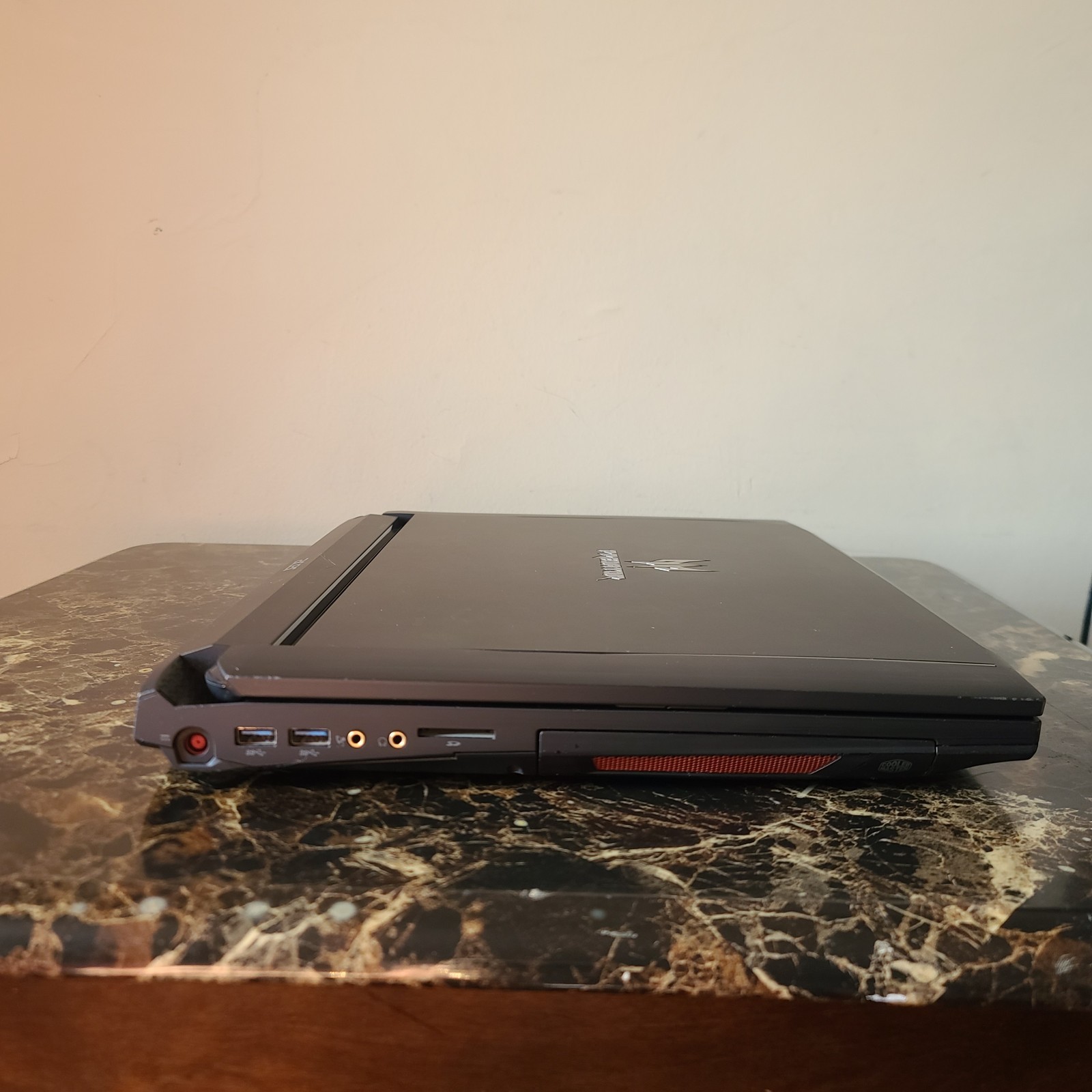 PREDATOR G9-791 GAMING LAPTOP CORE i7-6700HQ 8GB RAM GTX 970M 62GB SSD