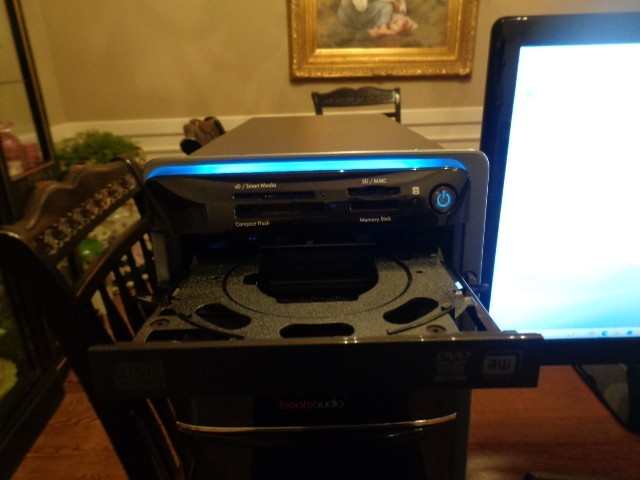 HP Pavilion P7 – 1517 CB Computer w/Beats Audio – AMD Radeon HD 7660D Graphics