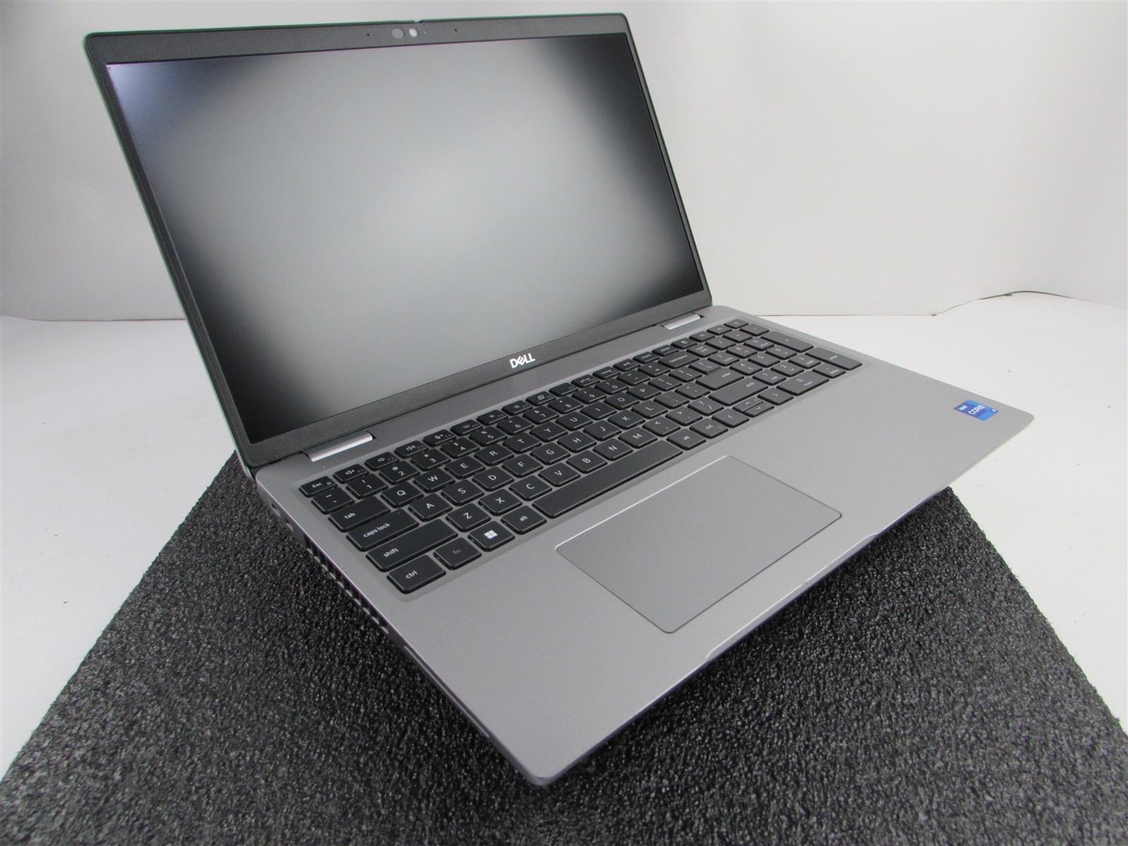 DELL LATITUDE 5531 1920X1080 FHD I7-12800H (14 CORES 1TB SSD 32GB RAM NO O.S/BAT