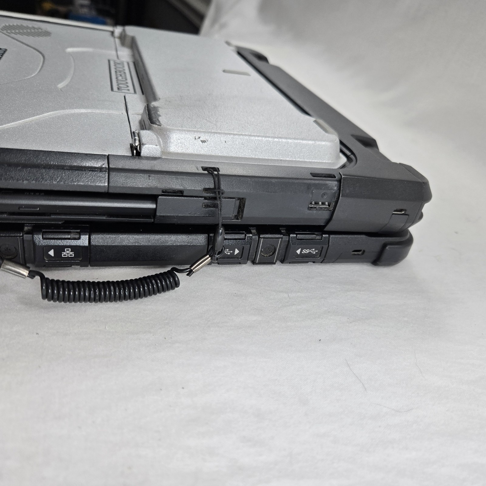 Panasonic Toughbook CF-33 i7-10810U 1.10GHz 512GB SSD 32GB Ram 4G GPS | Grade B-