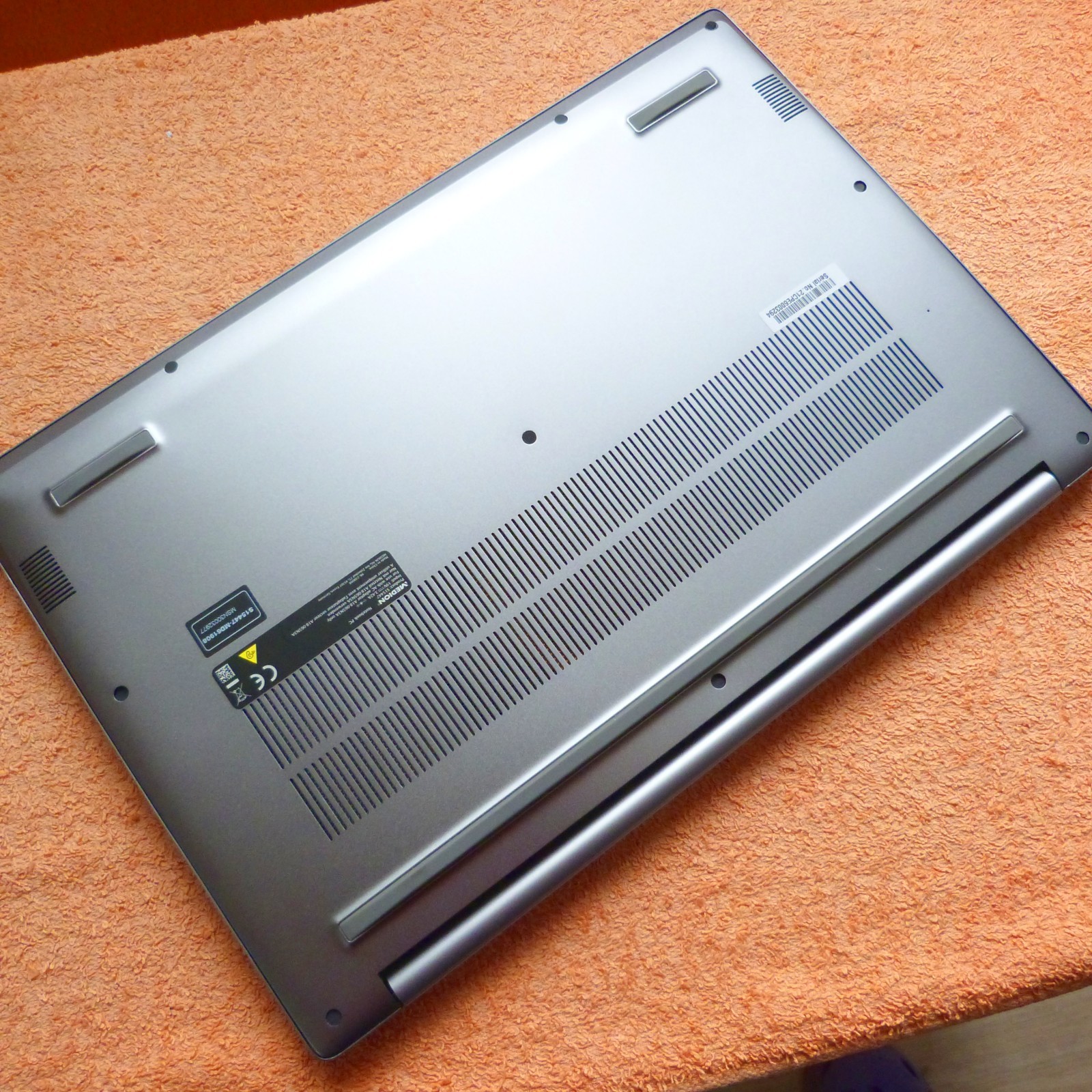 Medion S15447 ULTRABOOK 15″ FHD l 1512GB SSD HDD Windows 11 l 10Gen Core i5