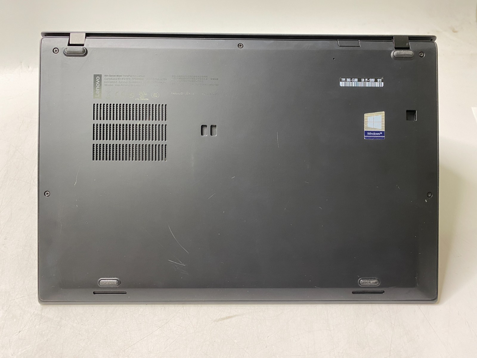 Lenovo ThinkPad X1 Carbon Gen 6 i7-8650U 8GB DDR4 256GB SSD Win11P