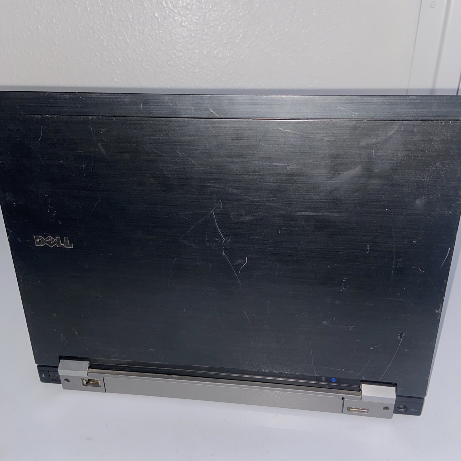 DELL LATITUDE E6400 – 14″ HD, 2.53GHz , 4GB RAM, 320GB HDD(no cover), Wins 10