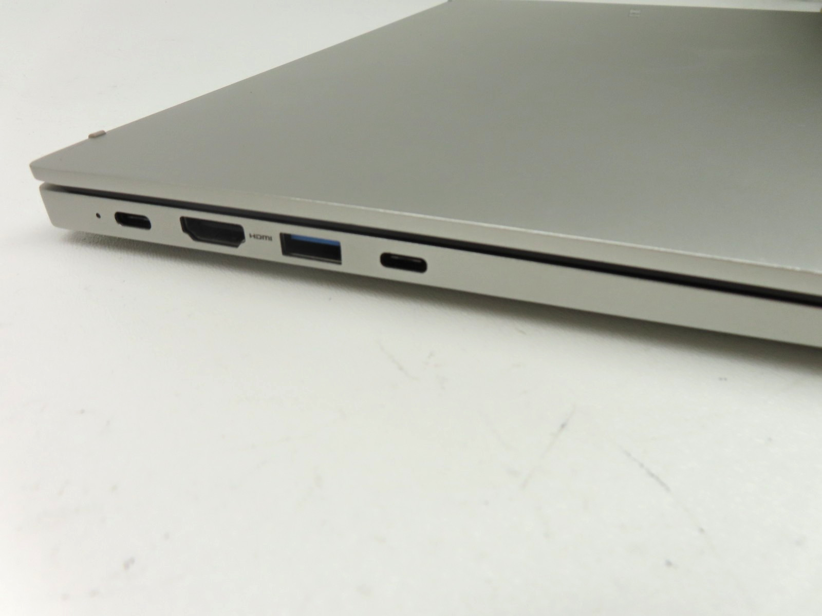 Samsung Galaxy Book NP750TDA 15.6″ Touch Core i5-1135G7 8GB RAM 256GB SSD
