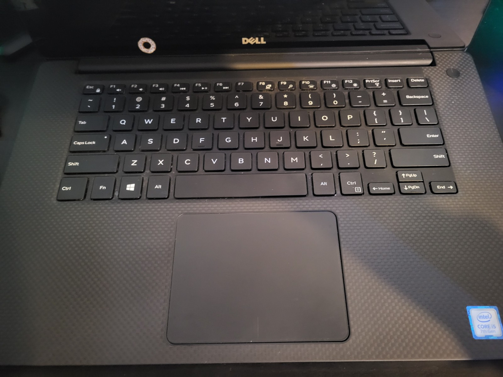 Dell XPS 9560 15.6″ Laptop/Intel i5-7300HQ/8GB Ram/1TB HDD+32GB SSD/GTX 1050/W10