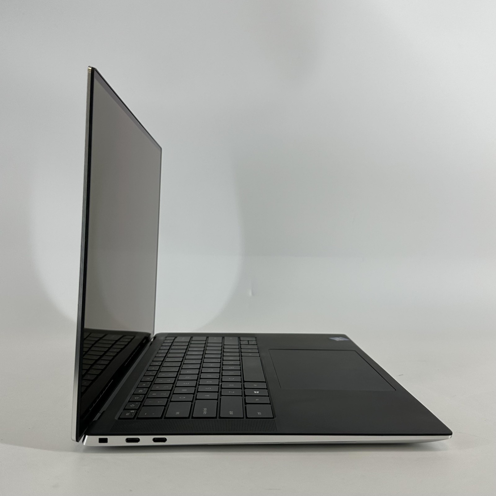 Dell XPS 15 9510 TOUCH i9-11900H 2.50GHz 32GB 1TB SSD RTX 3050 Ti Very Good