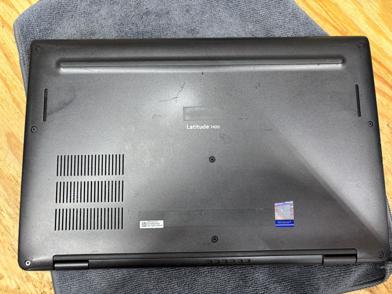 Dell Latitude 7420 14″ i5-1145G7 vPro 16GB 256GB SSD Win11 Pro Laptop Charger
