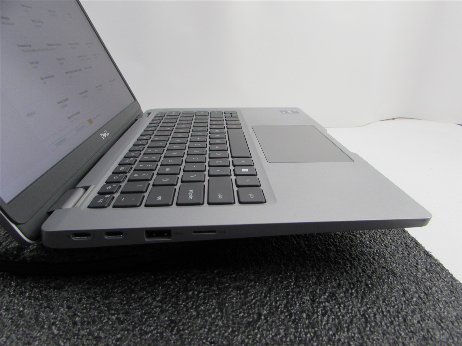 DELL LATITUDE 5330 FHD TOUCHSCREEN I5-1245U 10 CORE 512GB SSD 16GB RAM NO O.S