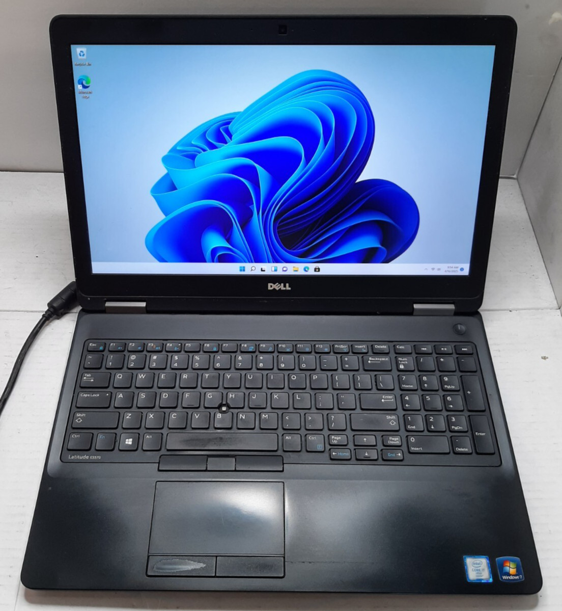 Dell Latitude E5570 i7-6820HQ 2.7Ghz 16GB RAM 256GB SSD NO BATTERY WIN11 #97