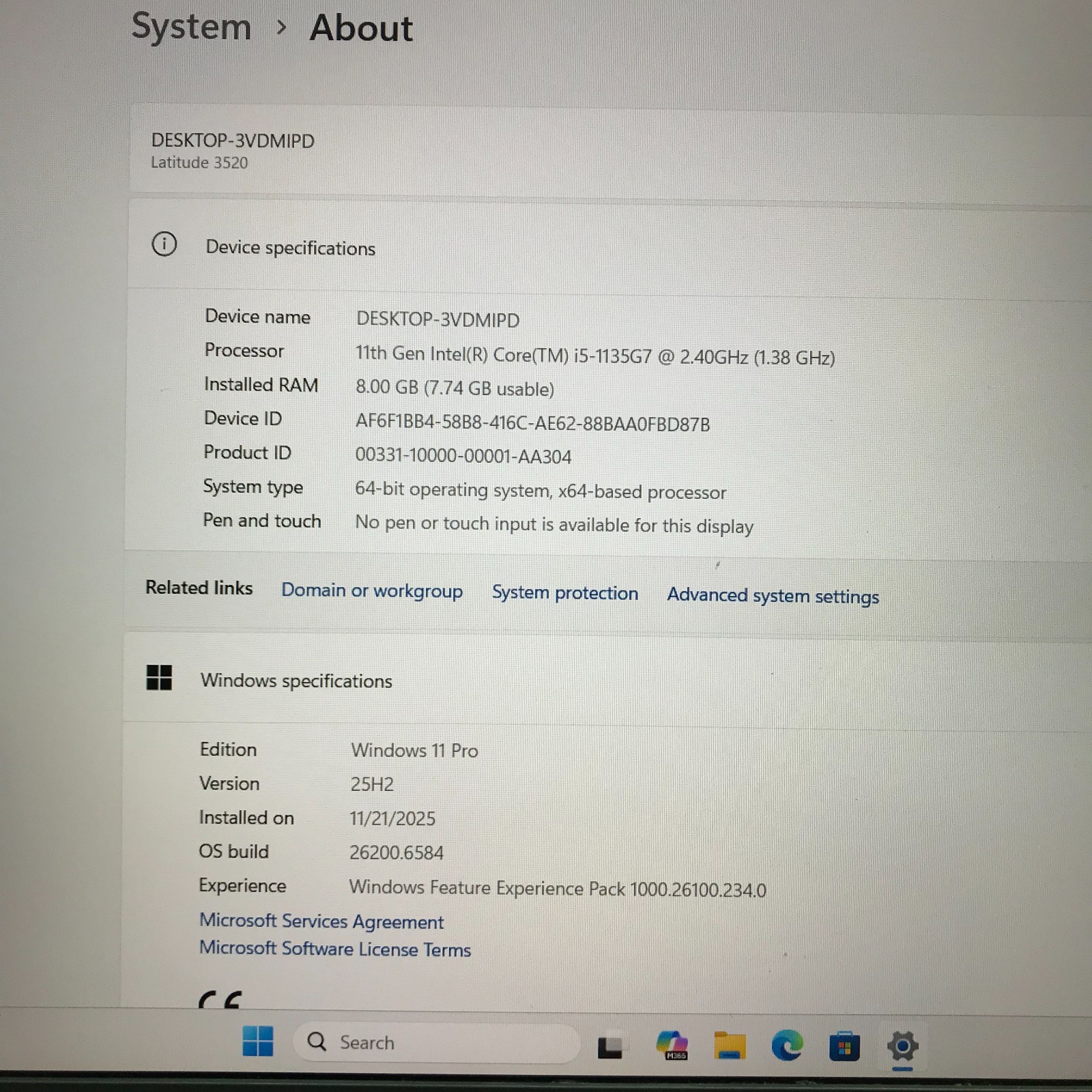 Dell Latitude 3520 15.6″ i5-1135G7 2.4GHz 8GB RAM 256GB SSD (Windows 11 Pro)