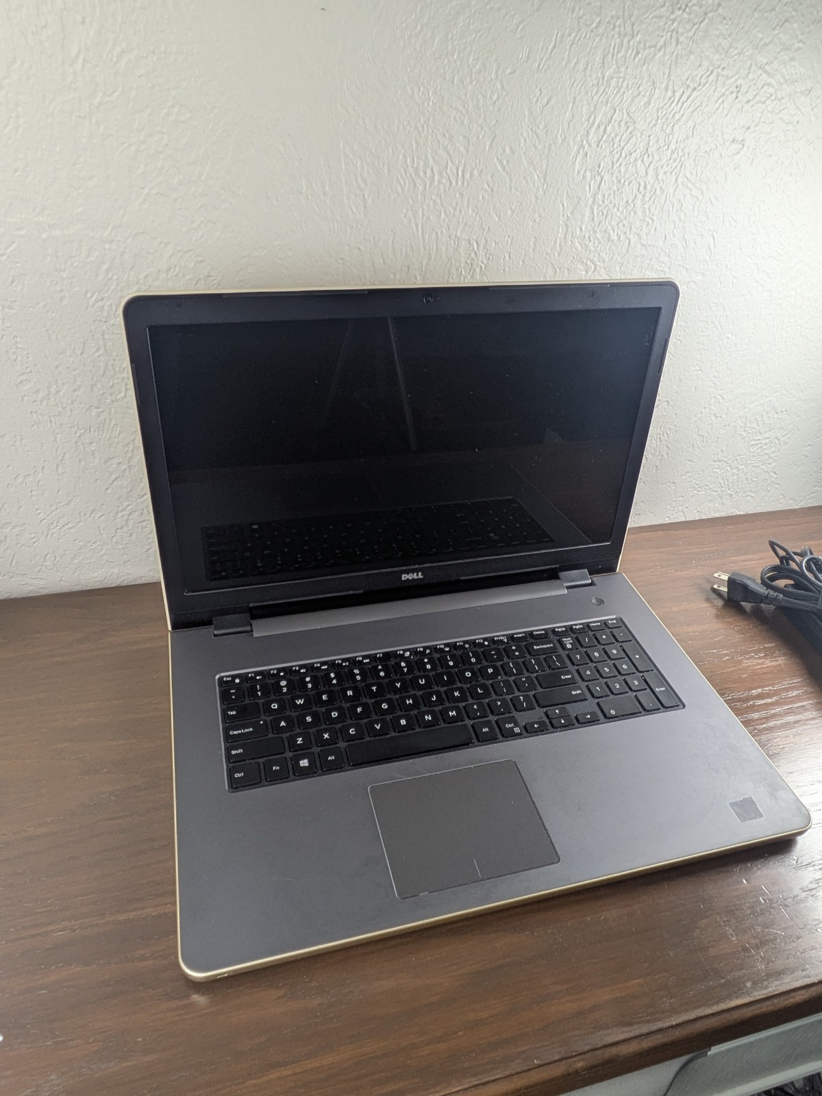 DELL INSPIRON 5755 Laptop AMD A8 Radeon R5 12 GB RAM Windows 10 480GB SSD Gold