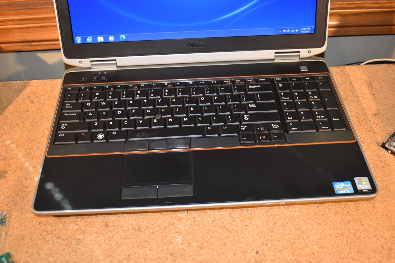 Dell Latitude E6520 Intel Core i5-2520M 4GB RAM 240GB SSD Windows 7 Pro 32-bit