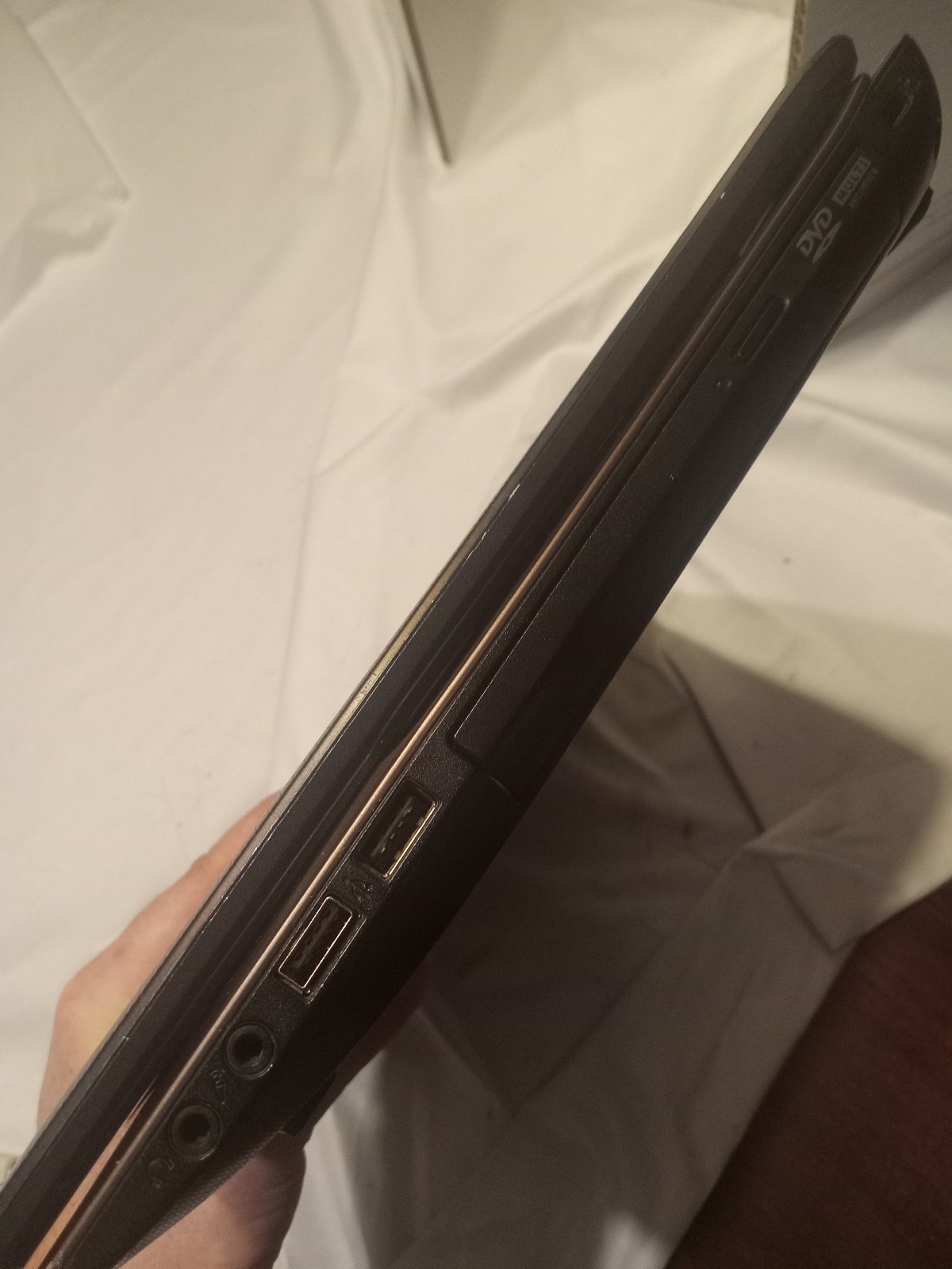 Asus X53E-RH52 Intel i5-2450M 2.5GHz 6 GB – Needs repair, working, please read
