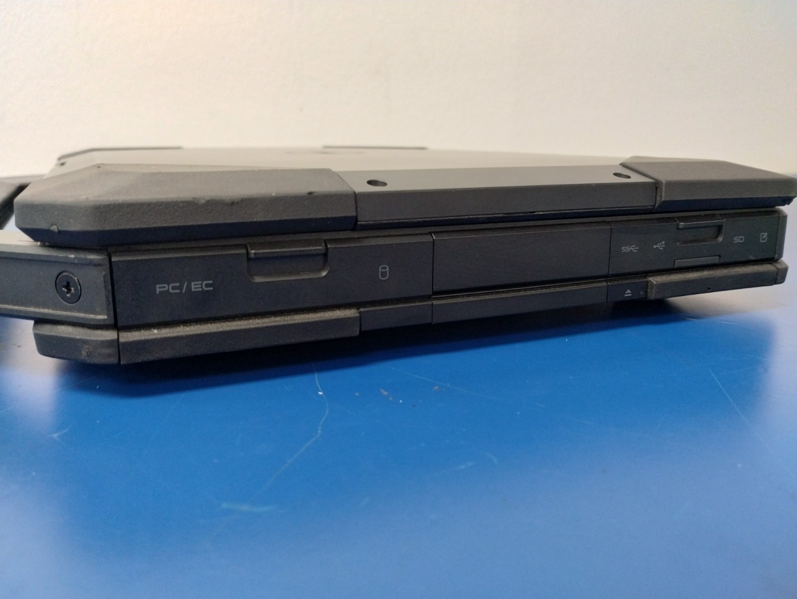 DELL LATITUDE 5404, Intel Core i5-4310U, 2.00 GHz, 12 GB RAM, 512 GB M.2