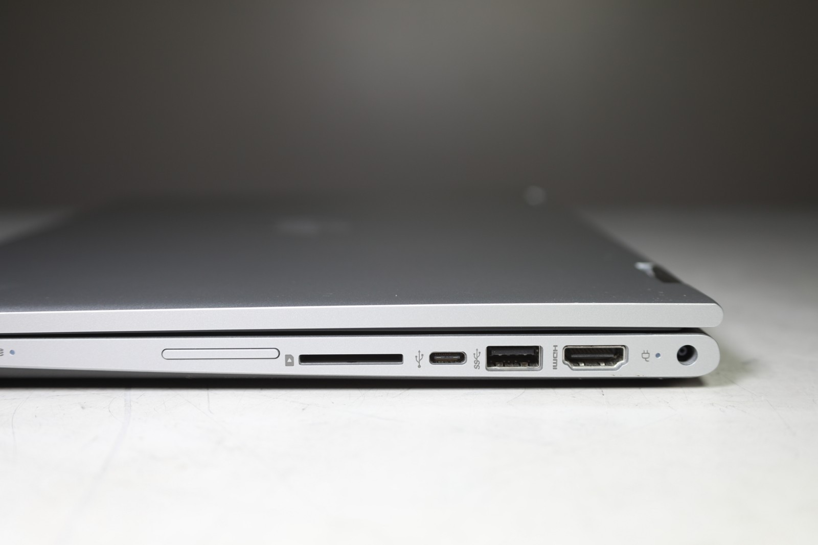HP Pavilion x360 Intel(R) Core(TM) i3-8130U CPU 2.20GHz-8GB RAM-512GB HDD-NO OS