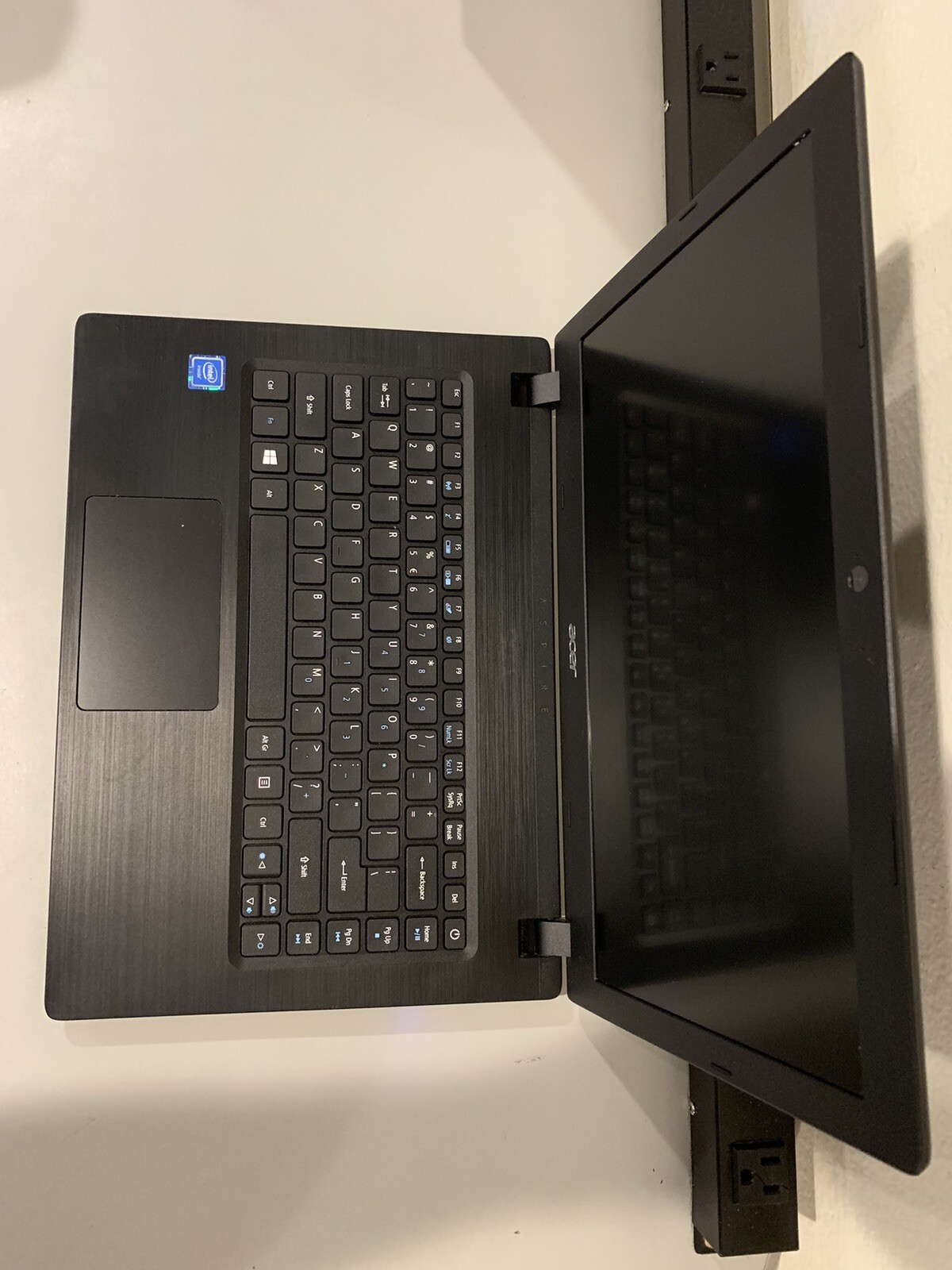 14″ Acer Aspire 1 A114-31-C4HH Laptop Celeron N3450 1.1GHz 4GB RAM 32GB