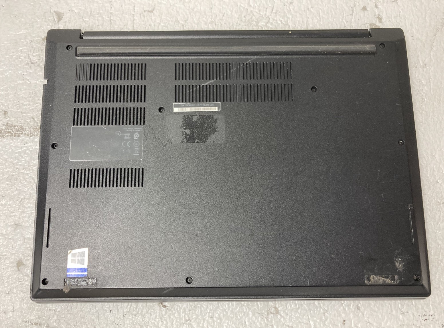 Lenovo ThinkPad E495 AMD Ryzen 5 3500U 8GB RAM NO SSD For Parts *READ