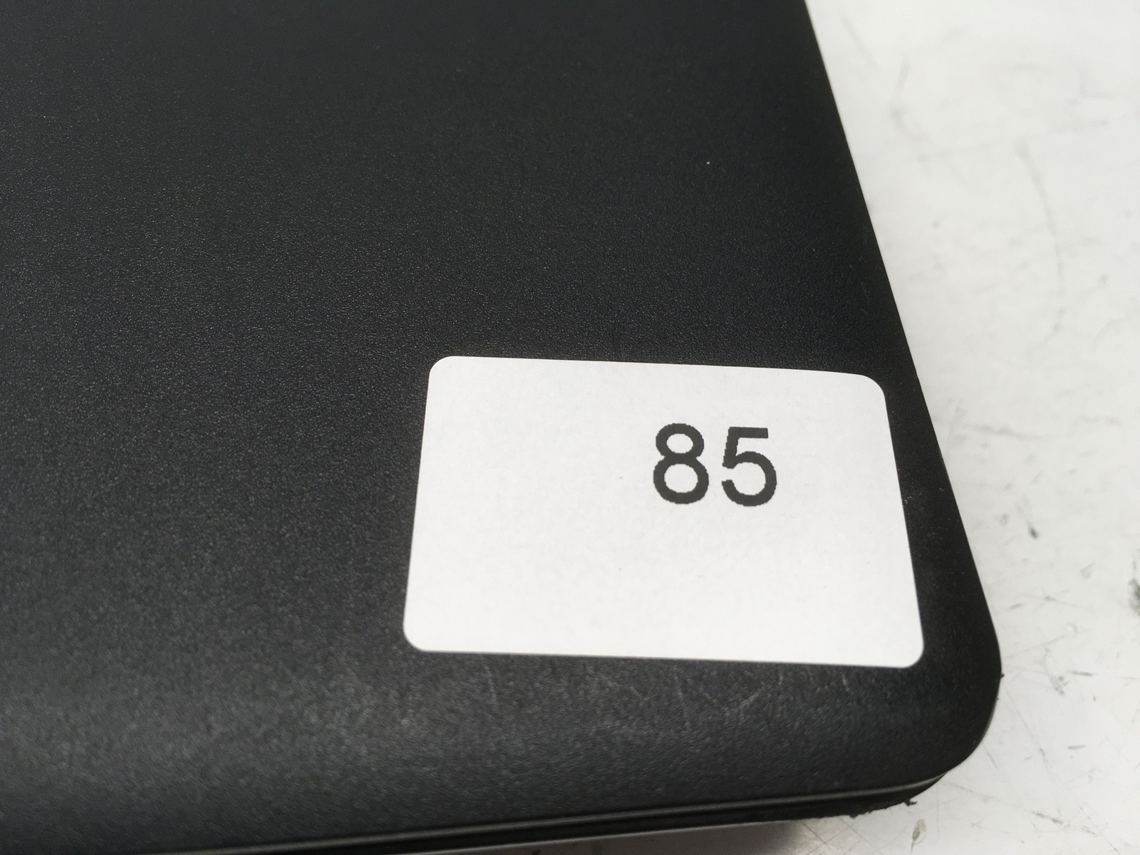 Dell Latitude 3590 Intel i3-7020U 2.3GHz 8 GB NO HDD No Batt