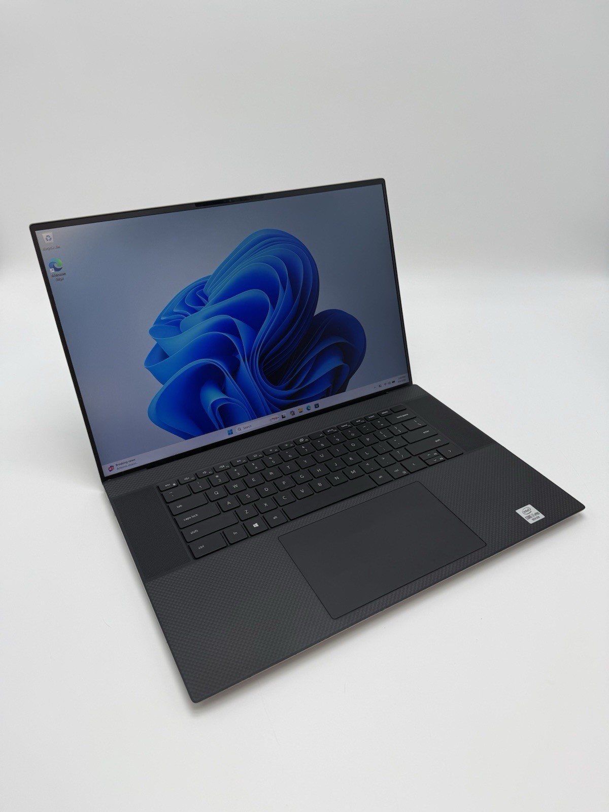 Dell Precision 5750 17 FHD+ i7-10850H | Quadro T2000 | 32GB | 512GB SSD | Win11P