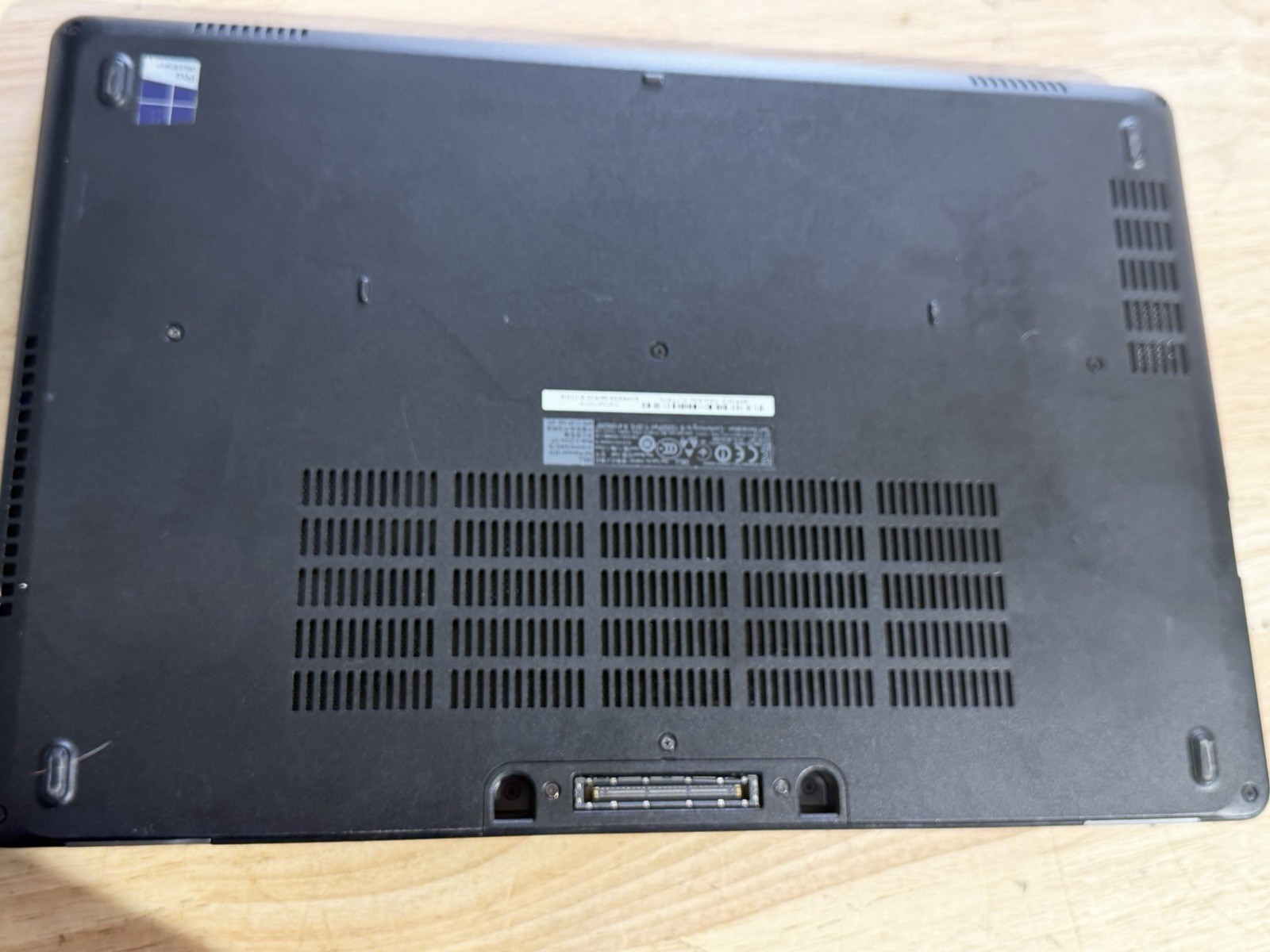 Dell Precision 3510, i5-6440HQ, 8 GB-256 GB SSD, AMD R9 M360 2GB Windows 11 Pro