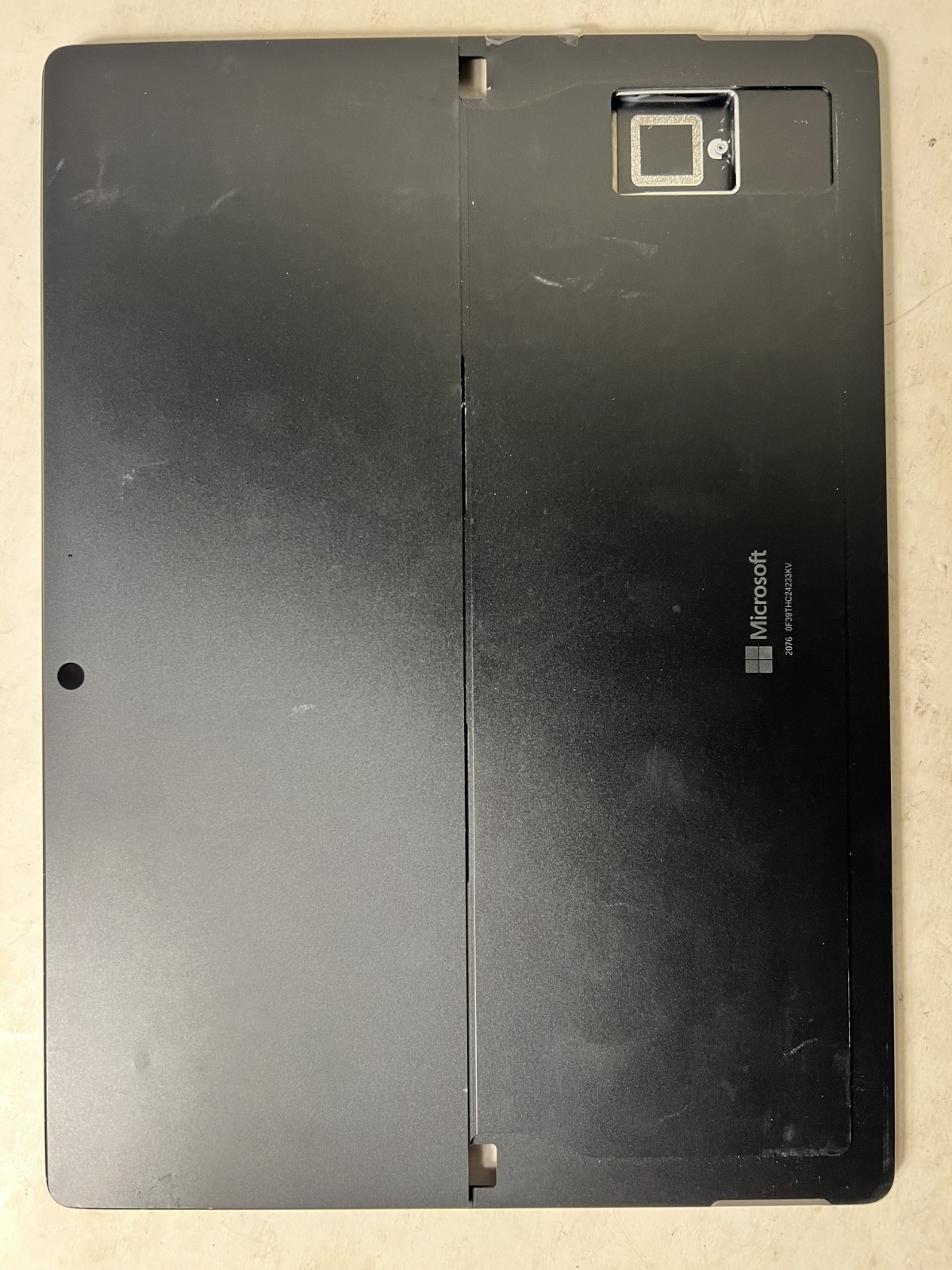 Microsoft Surface Pro 11 2076 13″ Snapdragon X Plus 3.4GHz 16GB NO SCREEN NO SSD