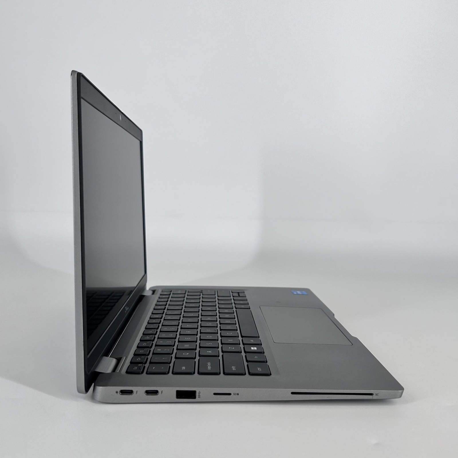Dell Latitude 5320 13.3 Gray FHD i5-1145G7 2.60GHz 16GB 512GB SSD FRAME SPLIT