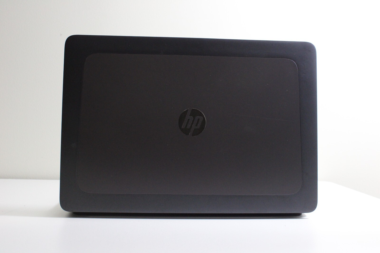 HP ZBook 15 G4 Workstation 15.6″ FHD i7-7820HQ 16GB 512GB Quadro M2200 Win10 Pro