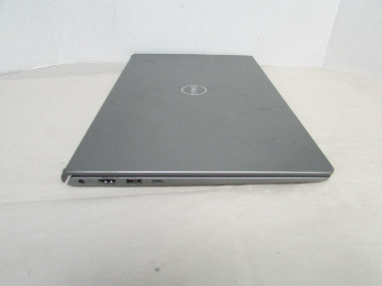 Dell Vostro 15 3530 i7-1355U NO RAM NO SSD, NO OS, NO AC, NO BATTERY PARTS