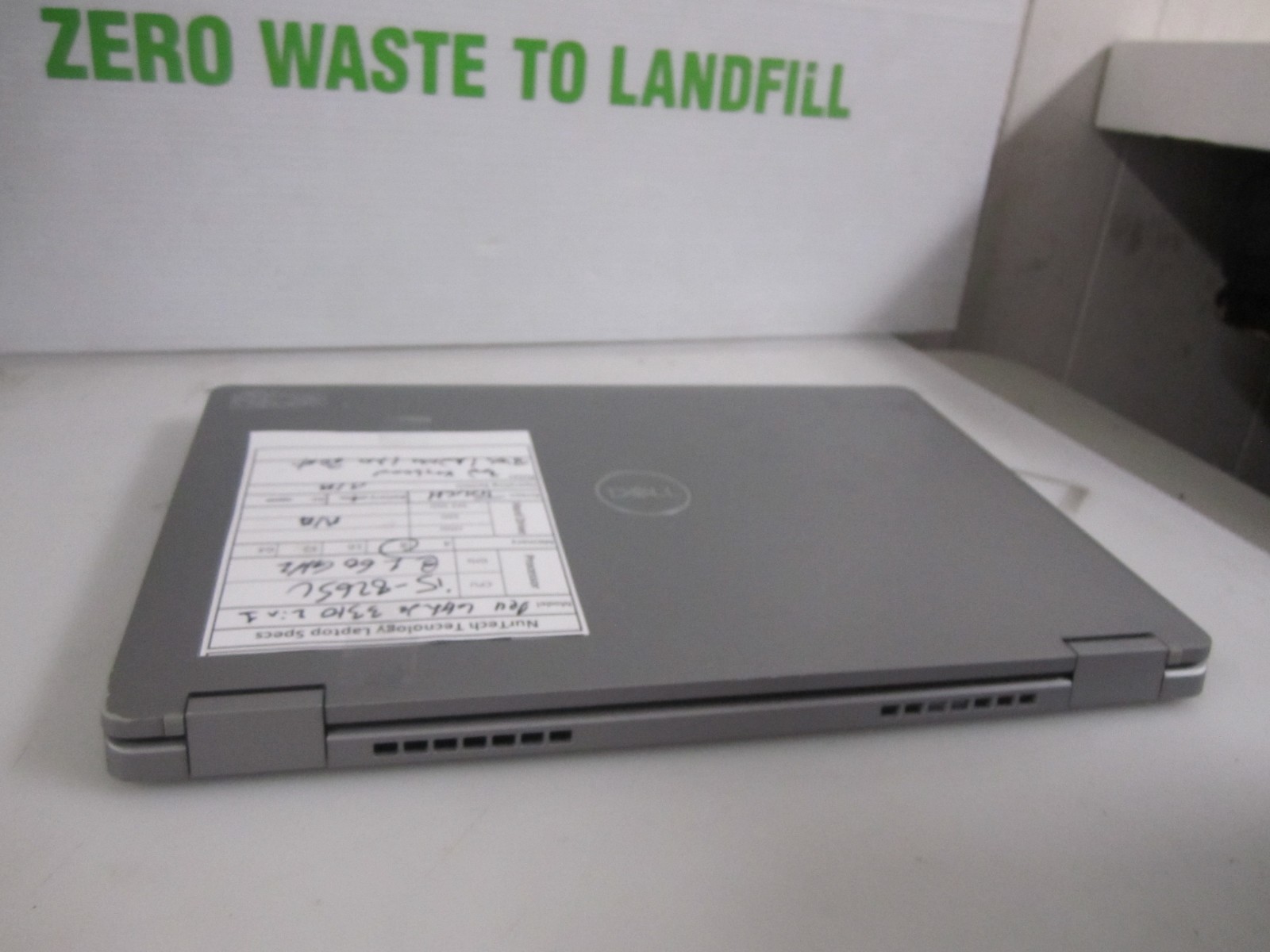 Dell 3310 2 in 1 I5-8265U 1.60GHZ 8GB NO HDD/AC/OS LAPTOP BIOS READ