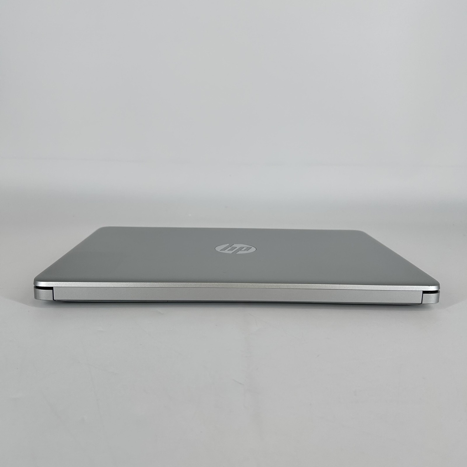 HP Notebook 14 HD TOUCH 2.6 GHz Ryzen 3 3200U 8GB 256GB SSD Good